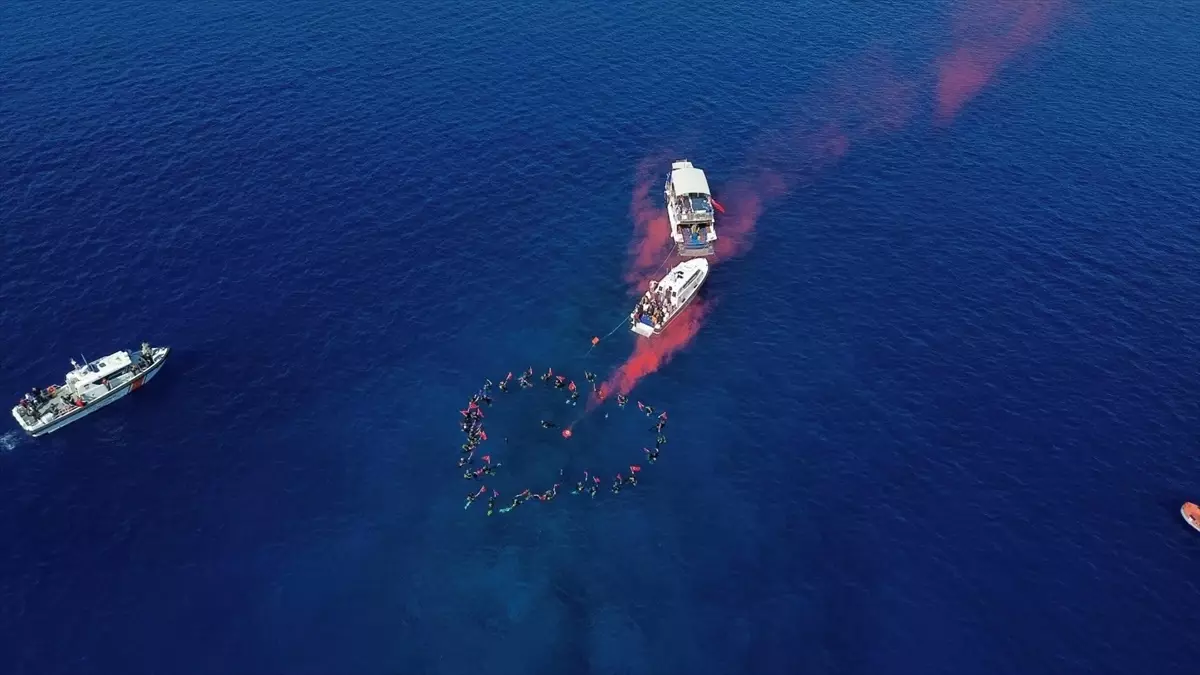 Antalya’da “Ecdadın Yolunda Cumhuriyet’e Saygı Yürüyüşü” yapıldı