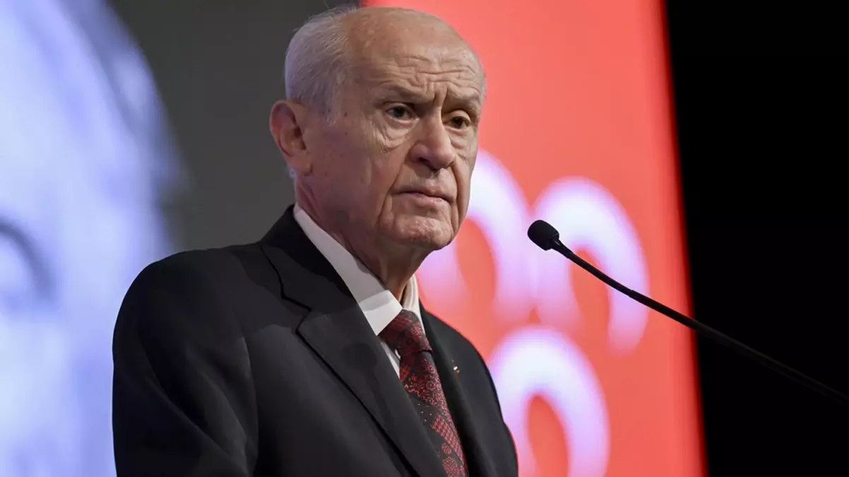 Bahçeli’den 29 Ekim mesajı: Terörü söküp atma hedefinden sapmadık, direnirlerse daha sert bir yöntem uygularız