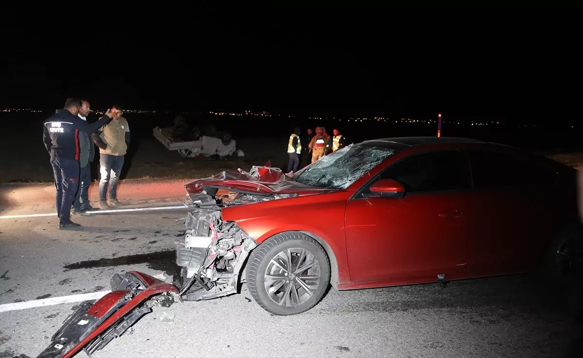 Muş’ta Trafik Kazası: 5 Yaralı